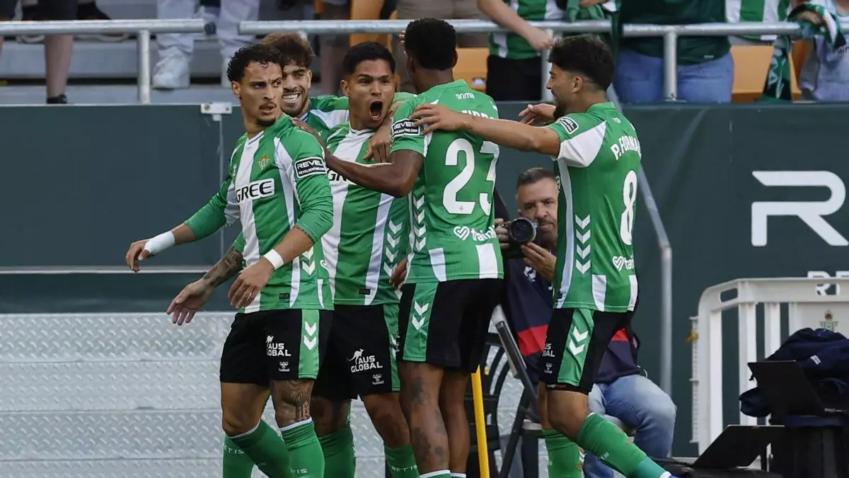 Betis-Elche, en directo: así te hemos contado el partido y la vuelta del Betis a la Champions (2-1)