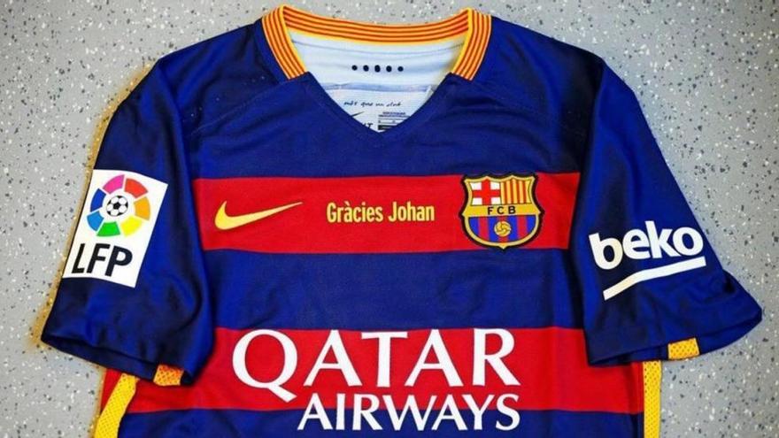 &#039;Gràcies, Johan&#039;, una camiseta única para un clásico único