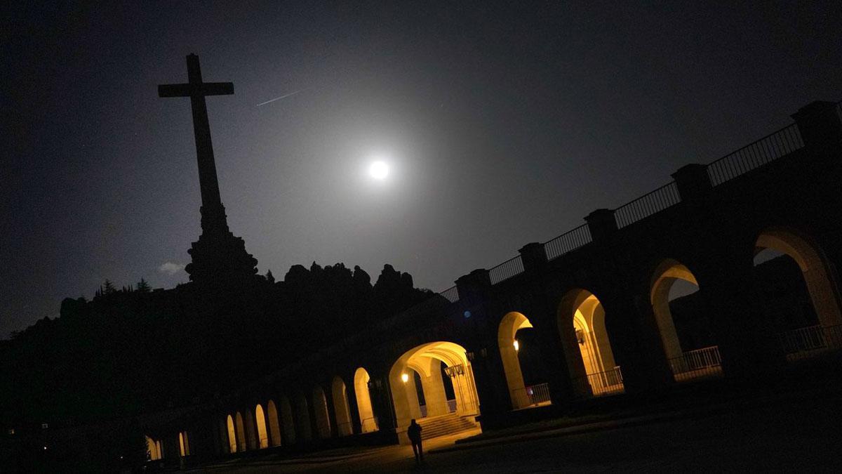 Debate de investidura. El Gobierno declarará el 31 de octubre día de recuerdo de las víctimas del franquismo