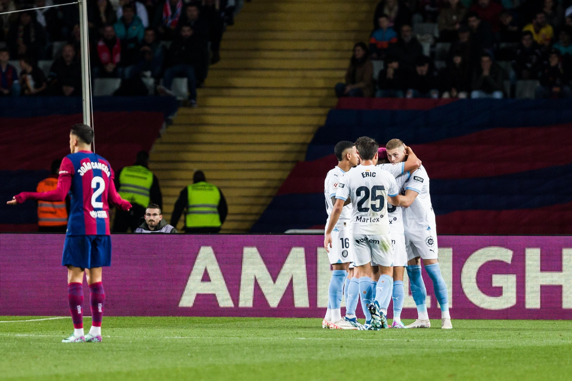 El Girona assalta el camp del Barça (2-4)