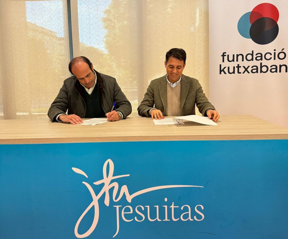 Fundación Kutxabank y SAFA se alían para formar a 1.600 alumnos en el uso seguro de la tecnología.