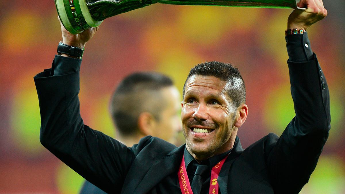 Simeone celebrando la Europa League de 2012
