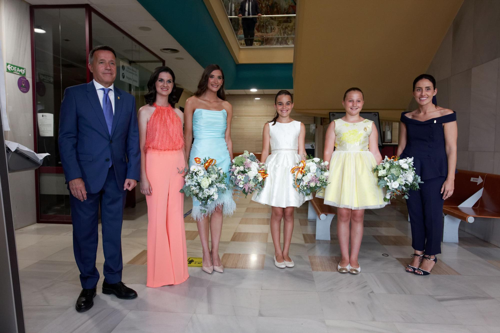 Galería de fotos de la elección de Laia Molina y Anna Solà como reinas falleras de Burriana 2024