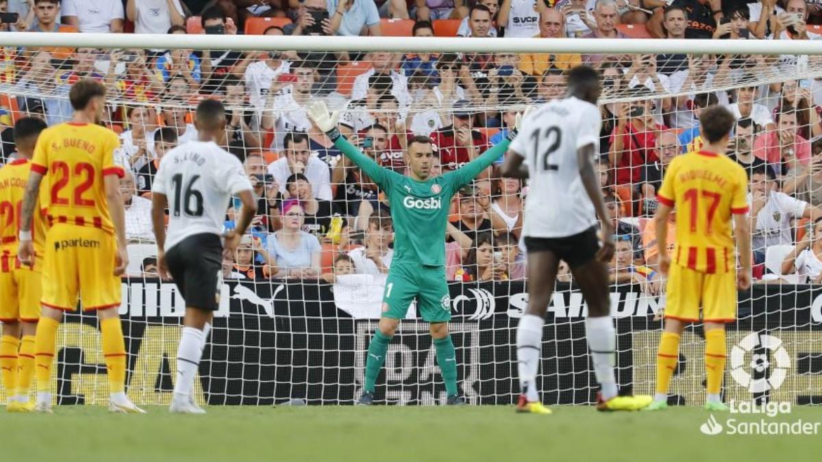 Juan Carlos no pudo evitar el único tanto del encuentro desde los once metros | La Liga