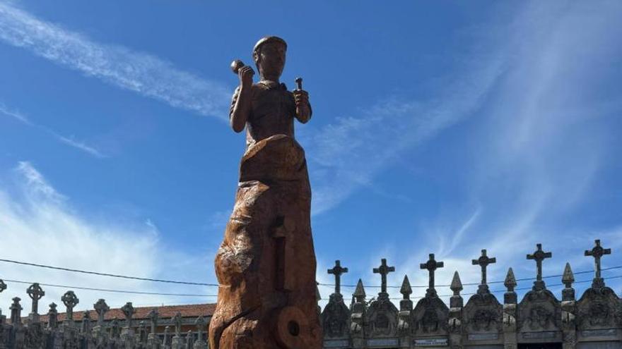 Un cantero para conmemorar el centenario del cementerio vigués de Matamá