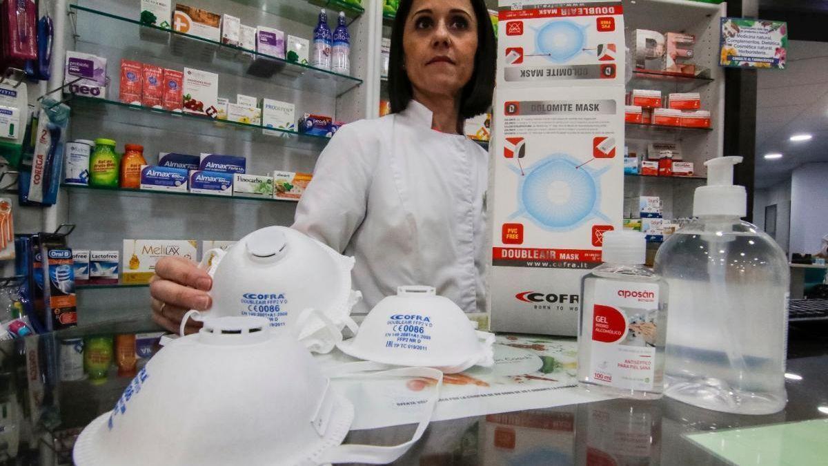 Mascarillas en una farmacia cordobesa.