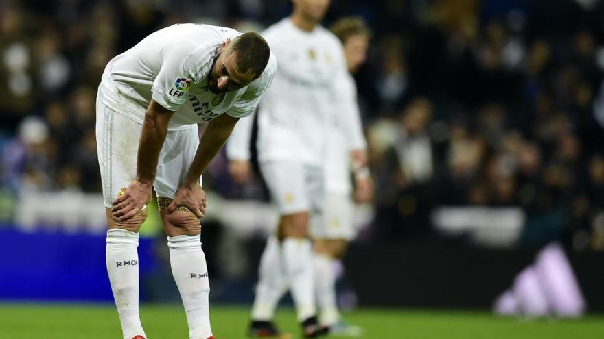 Campaña contra Benzema por escupir tras sonar la Marsellesa