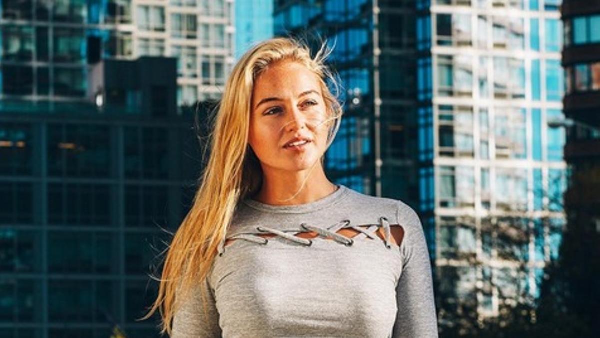 La modelo curvy Iskra Lawrence