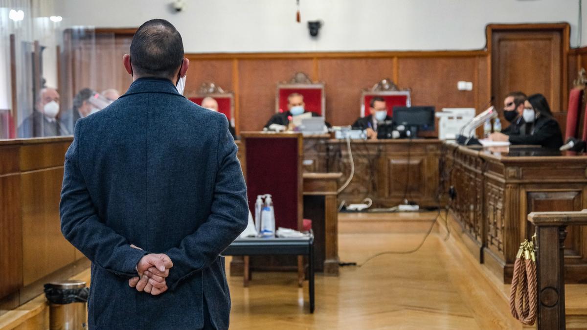 El acusado declara durante el juicio en la Audiencia Provincial de Badajoz celebrado el día 13.