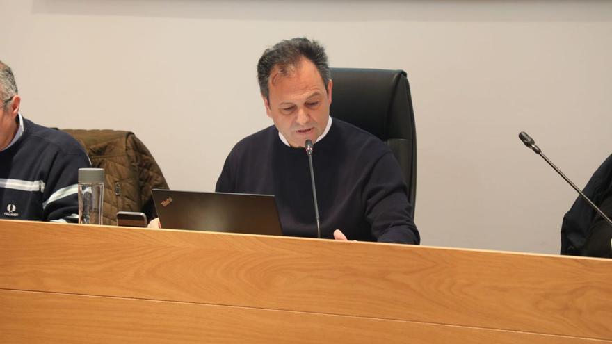 El presidente del Consell, Llorenç Córdoba, durante el pleno celebrado ayer. | C.C.