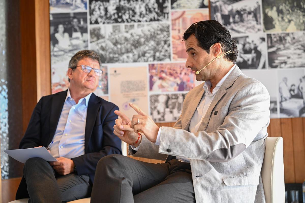 Foro Proyectando Vega Baja en el Club Naútico de Torrevieja