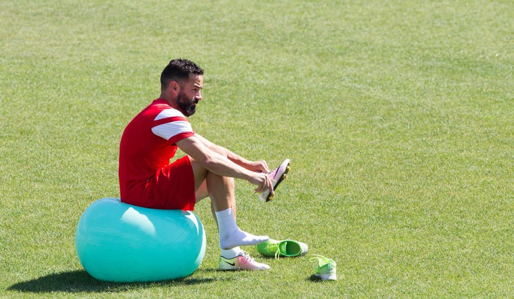 El Hércules realiza su último entrenamiento de la temporada