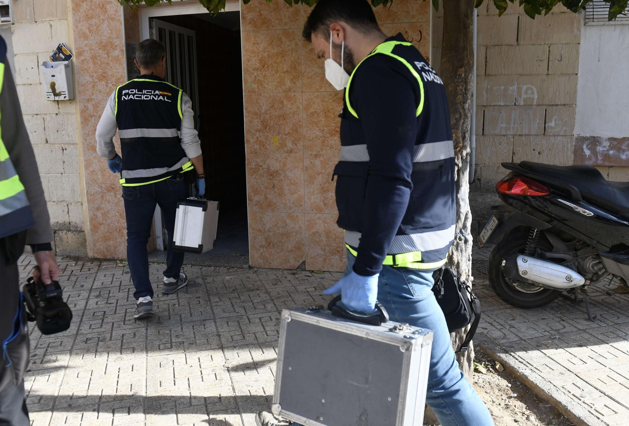 La redada contra el narcotráfico en el Polígono de La Paz, en imágenes