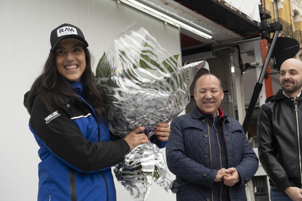 Recibimiento Sara García en la Plaza Mayor