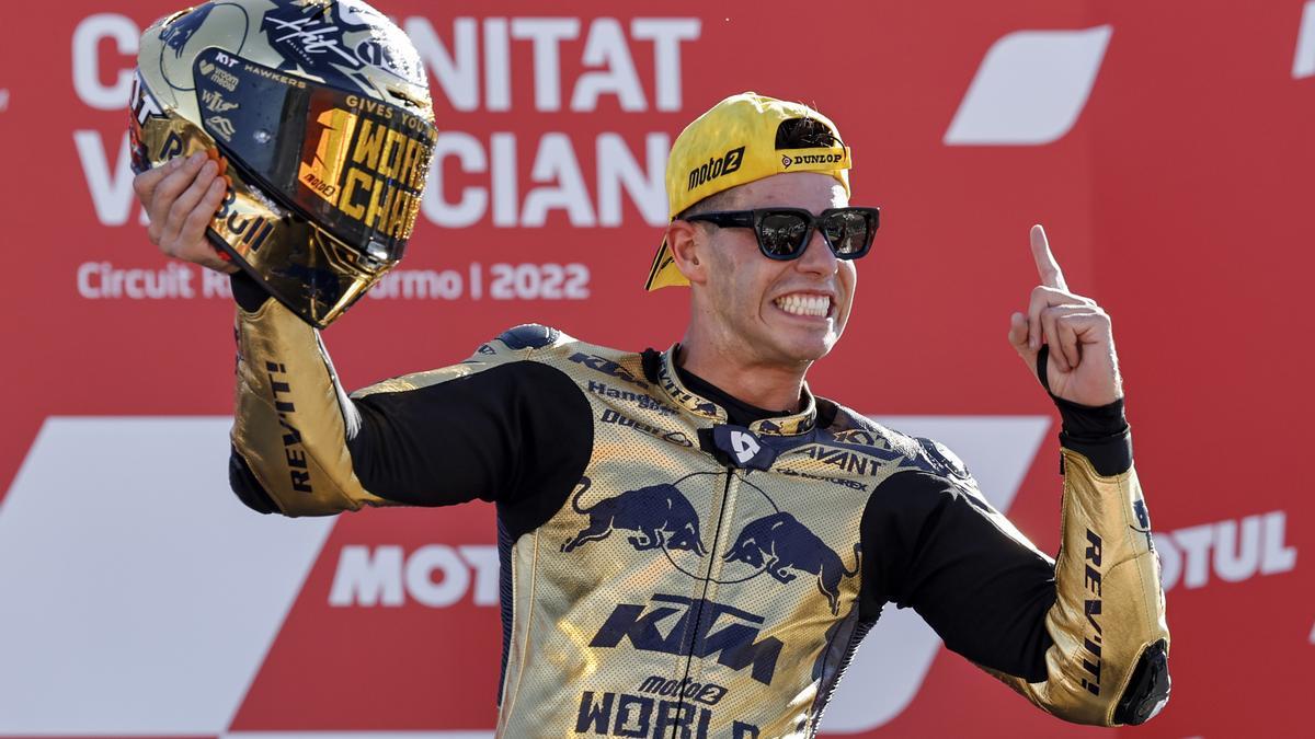 Augusto Fernández, campeón del mundo de Moto2
