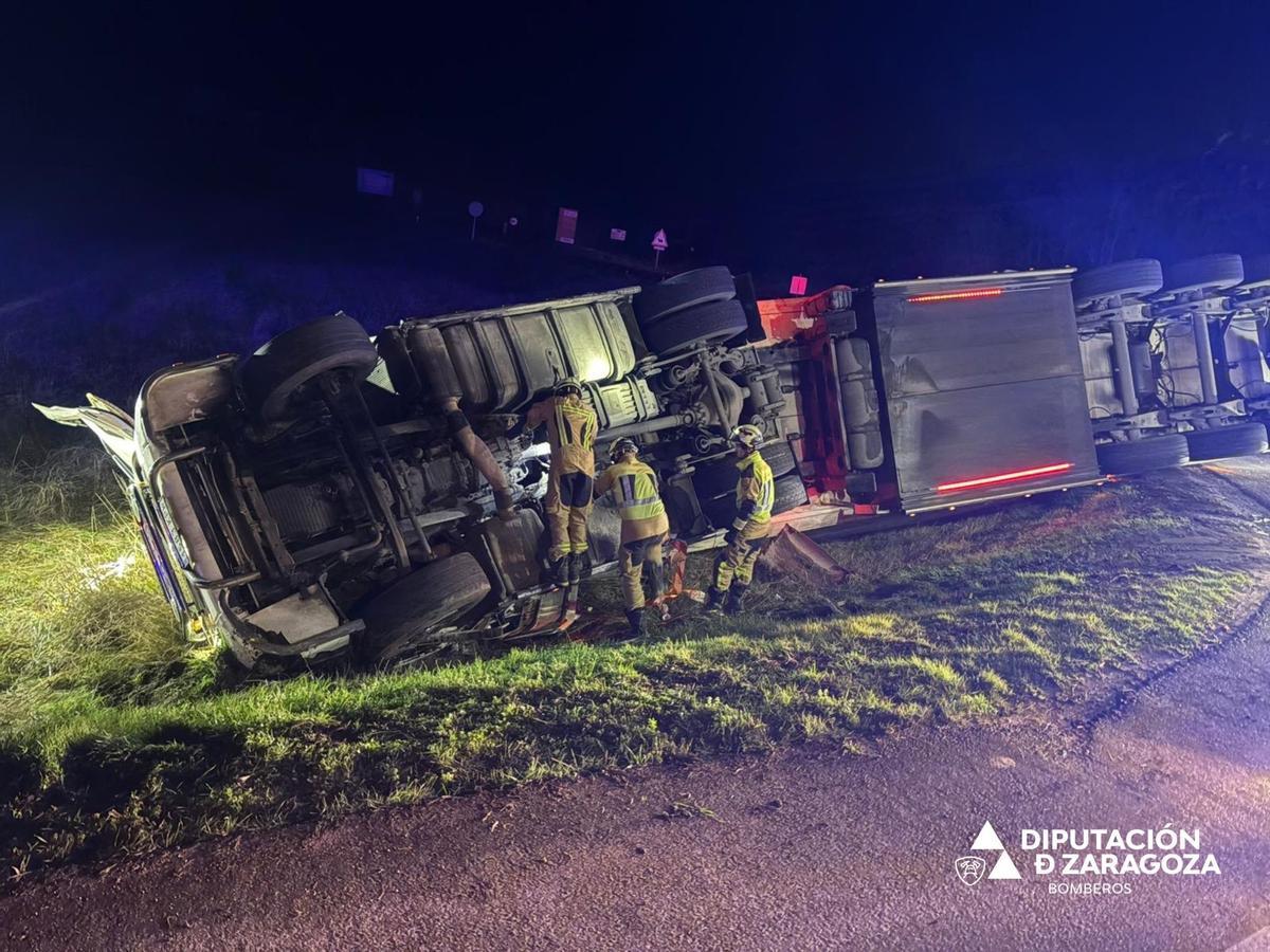 Estado del vehículo tras salirse de la vía.