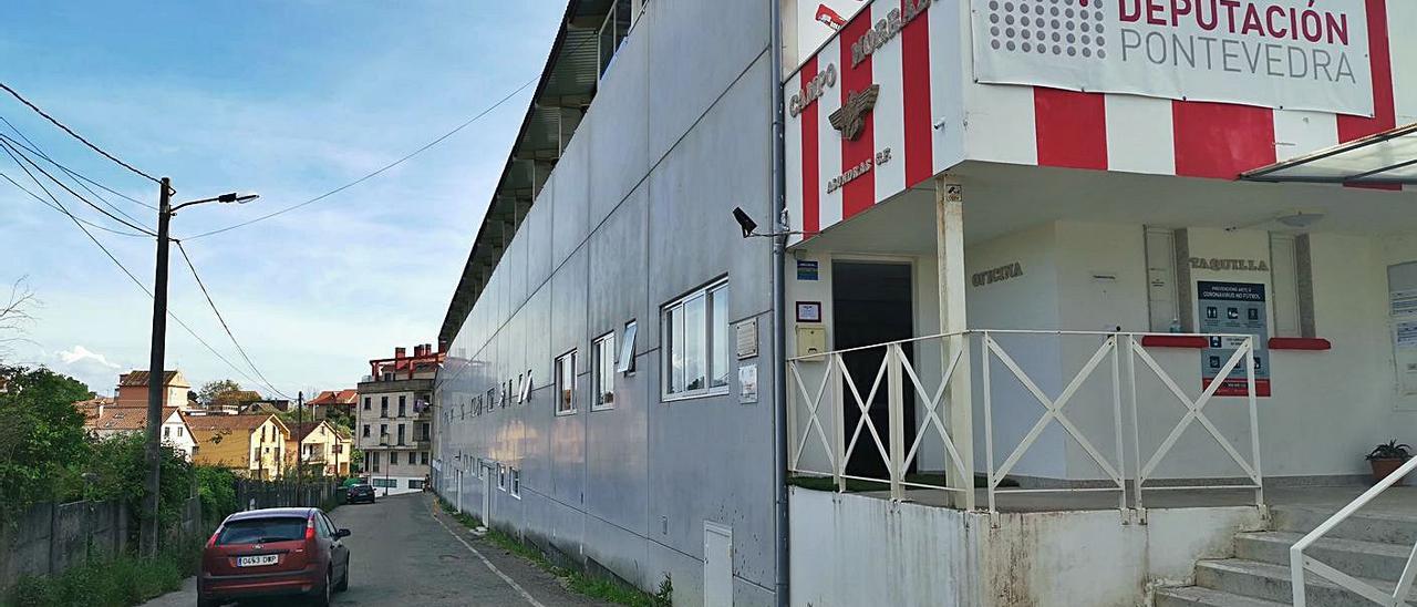 Campo de fútbol de O Morrazo, en Cangas. |   // SANTOS ÁLVAREZ.