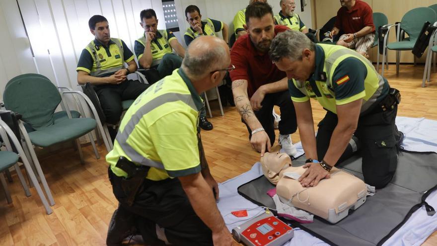 Talleres salvavidas en el cuartel del Rubín