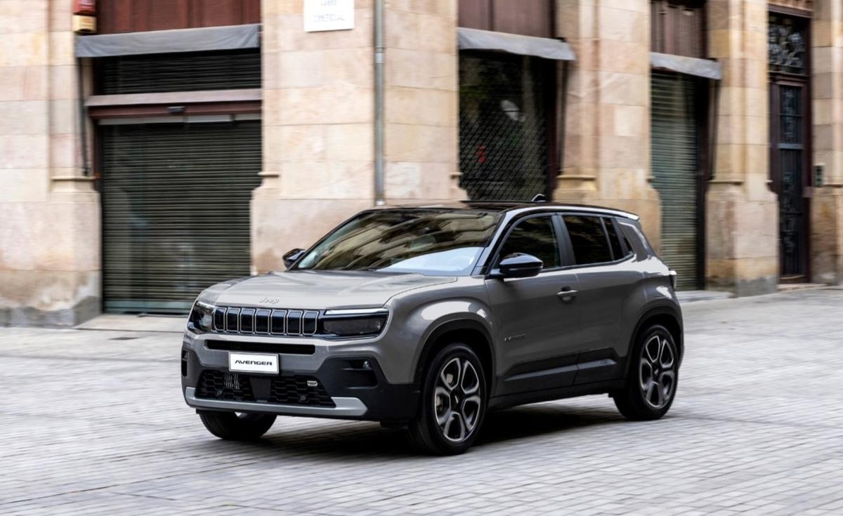 El nuevo color gris pastel 'Storm' que estrena el Avenger MY25.