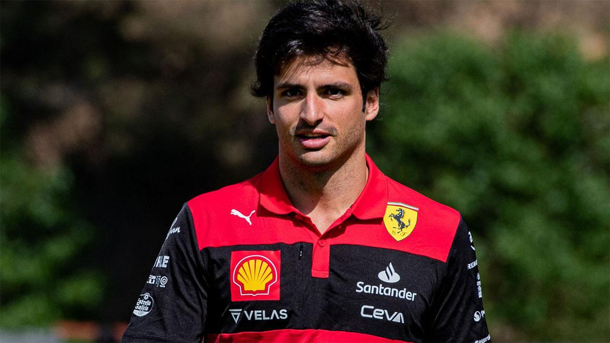 Carlos Sainz, en el paddock del Circuit de Barcelona Carlos Sainz, en el paddock del Circuit de Barcelona