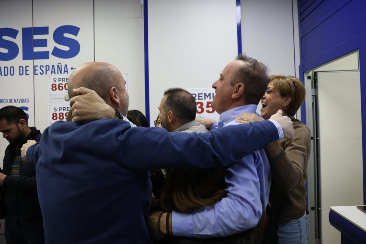 Lotería de Navidad: Manises celebra el segundo premio