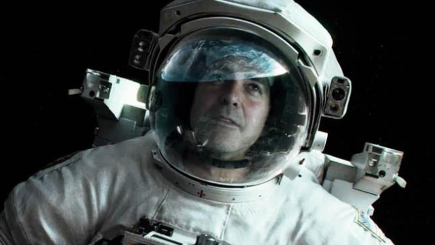 George Clooney en una escena de &#039;Gravity&#039;.