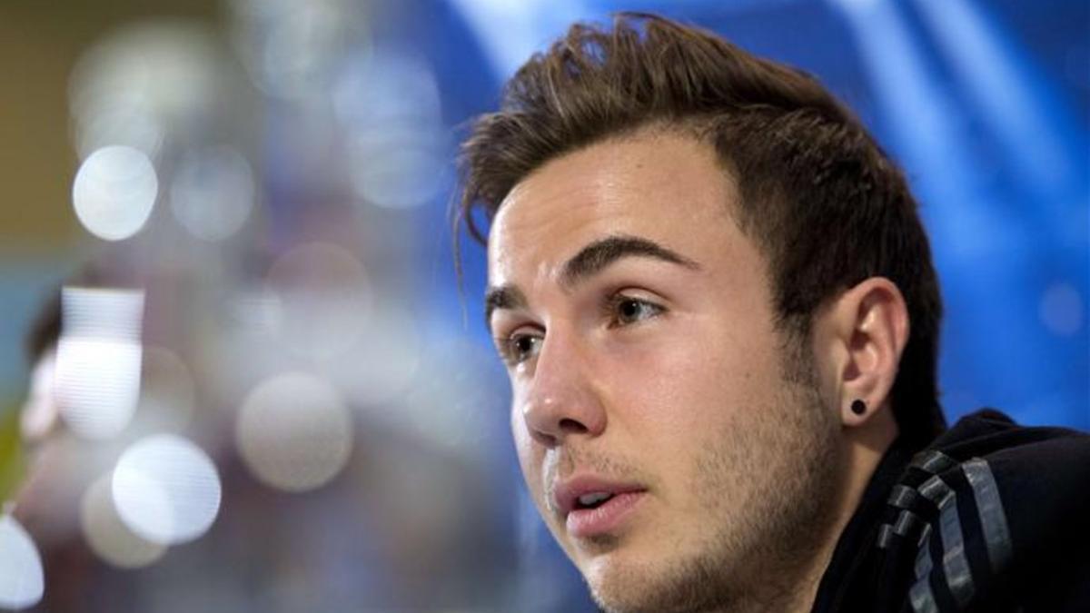 Gotze tiene difícil jugar en el Bayern, según Rummenigge