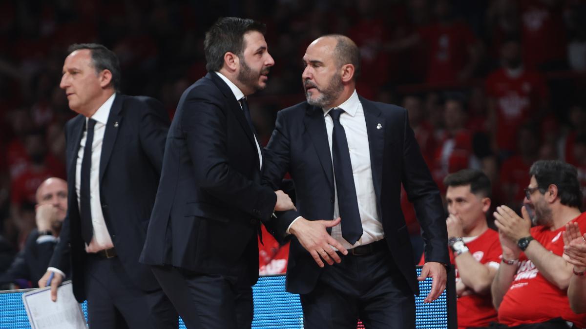 Chus Mateo, tras su segunda técnica en el primer duelo entre Olympiacos y Real Madrid