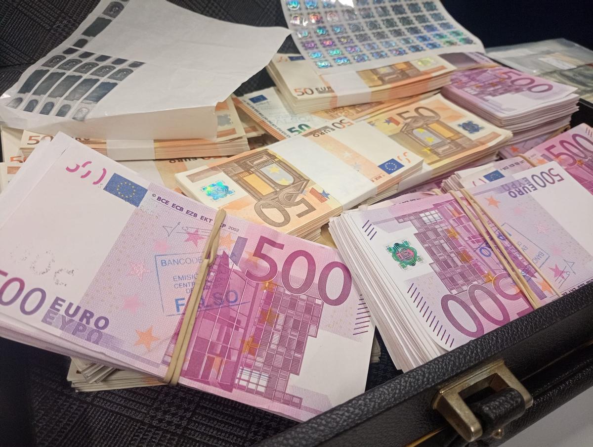 Imagen de dinero falso requisado por Mossos