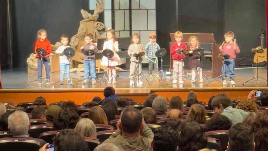 Derrame de música clásica en Pumarín