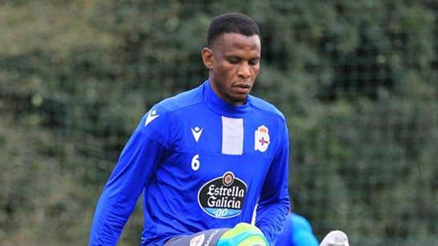 Uche Agbo y Borja Galán, novedades para el amistoso de Bembibre