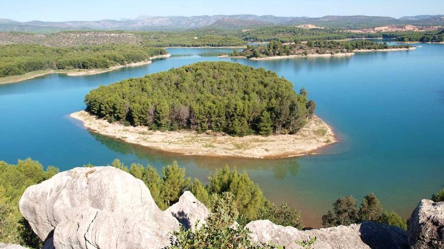 Vistas del embalse del Sitjar.