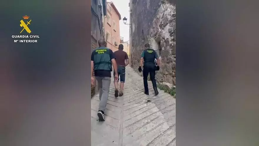 La Guardia Civil detiene en Lleida a presuntos autores de una organización criminal que favorecía la inmigración irregular