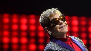 Elton John cancela dos conciertos en EE.UU. tras dar positivo en coronavirus