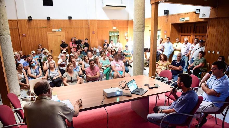 Oliva de Plasencia: casi un año y medio de protestas por la planta de biometano, que sigue en tramitación