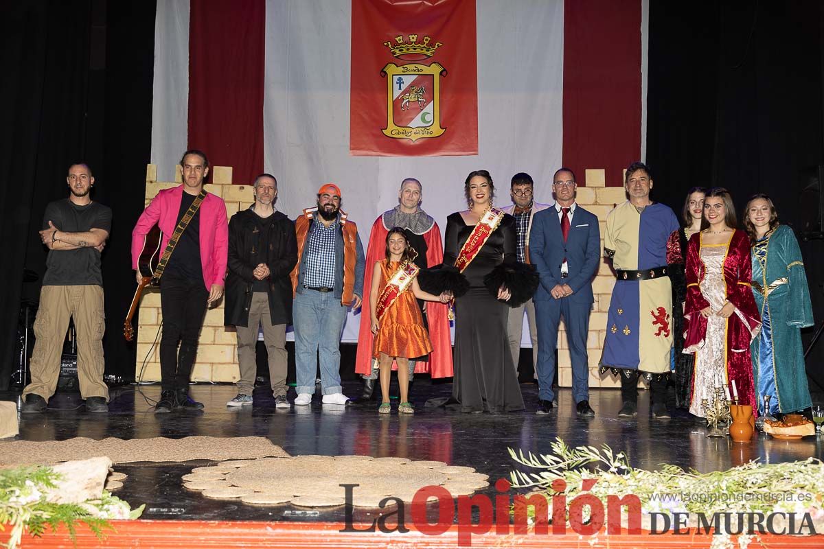 Presentación de las Amazonas del Bando de los Caballos del Vino de Caravaca