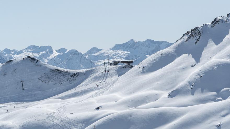 El Grupo Aramón se prepara para el fin de semana con más kilómetros esquiables e inmejorables condiciones de la nieve