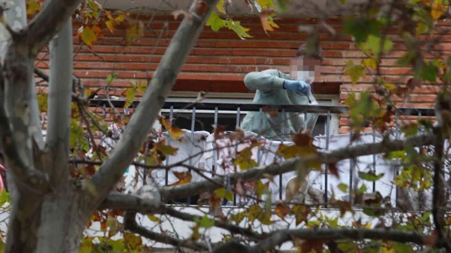 Detenida una mujer tras precipitarse su novio desde un quinto piso en ...