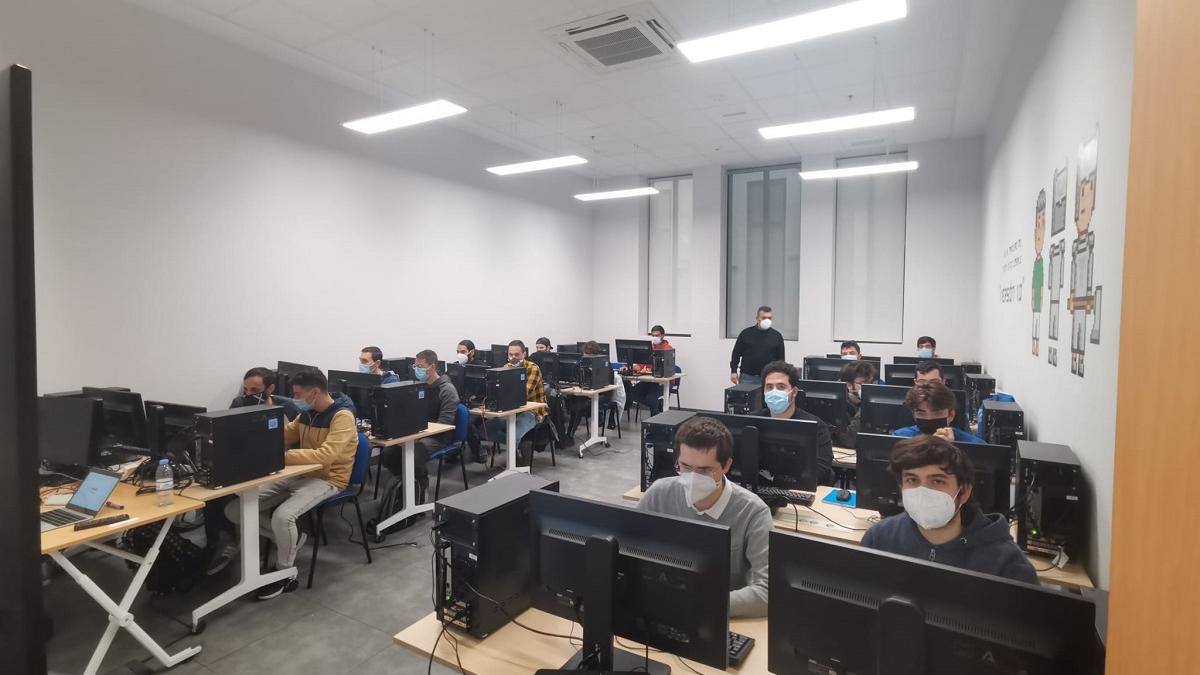 Un curso de videojuegos de FP en el Polo Digital de Málaga.