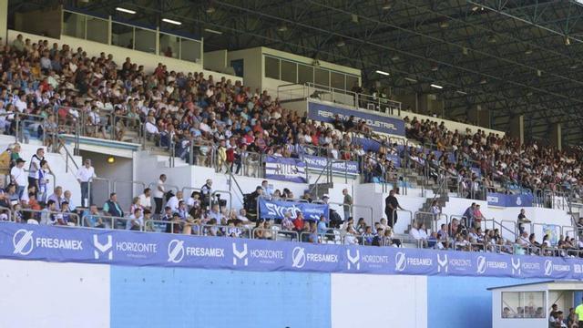 El estadio Suárez Puerta, durante un  Avilés -Osasuna Promesa. | MARIO CANTELI