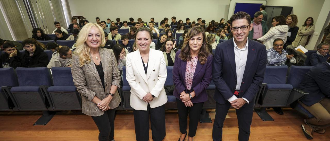 "La Asturias que funciona" aborda el futuro de la empresa en la región