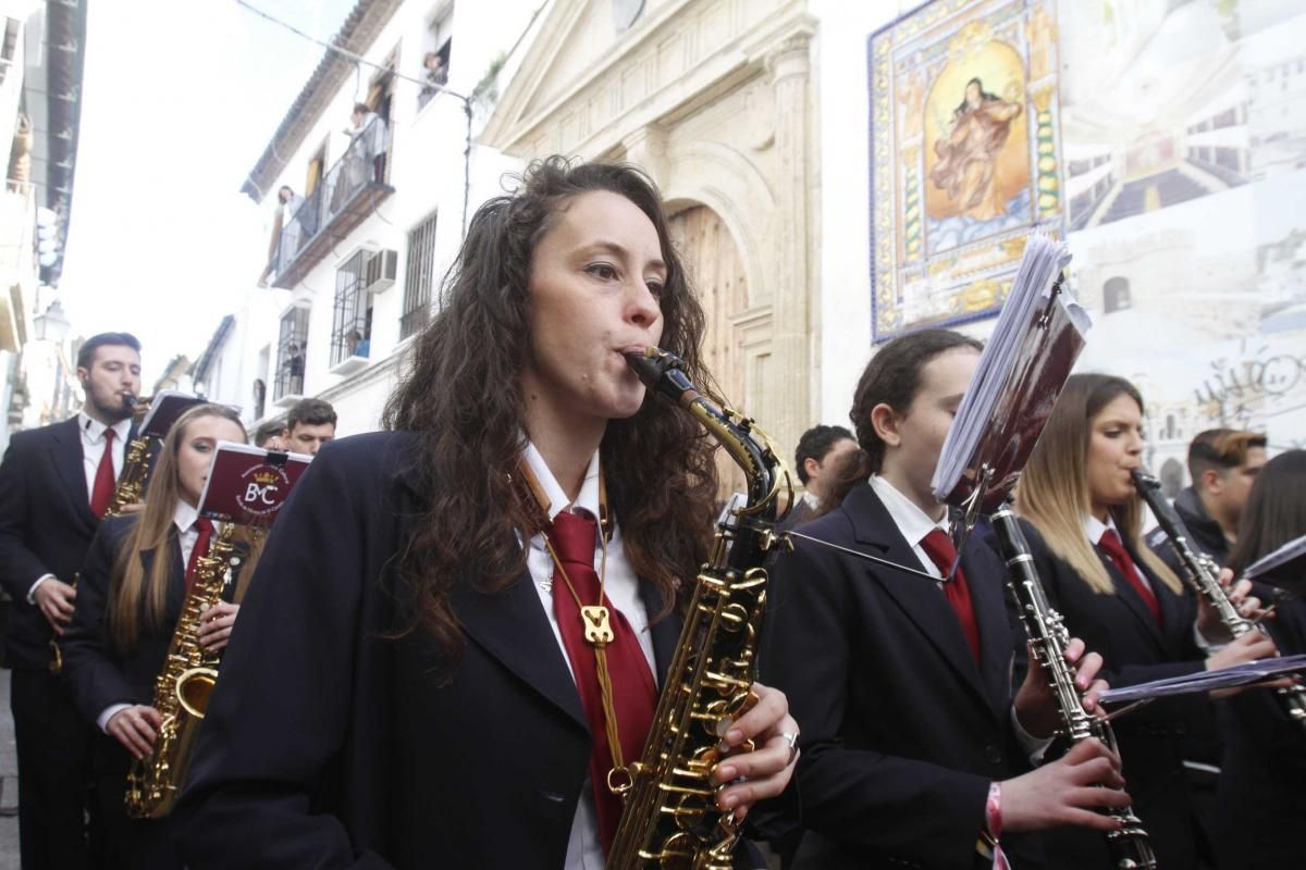 Imágenes de Las Penas de Santiago a su salida del templo