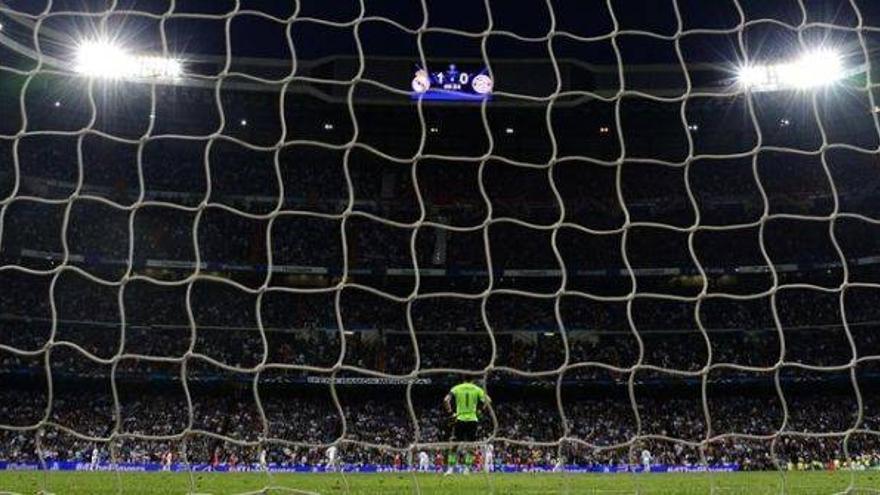 El Bernabéu tendrá que cerrar parte de la grada por racismo
