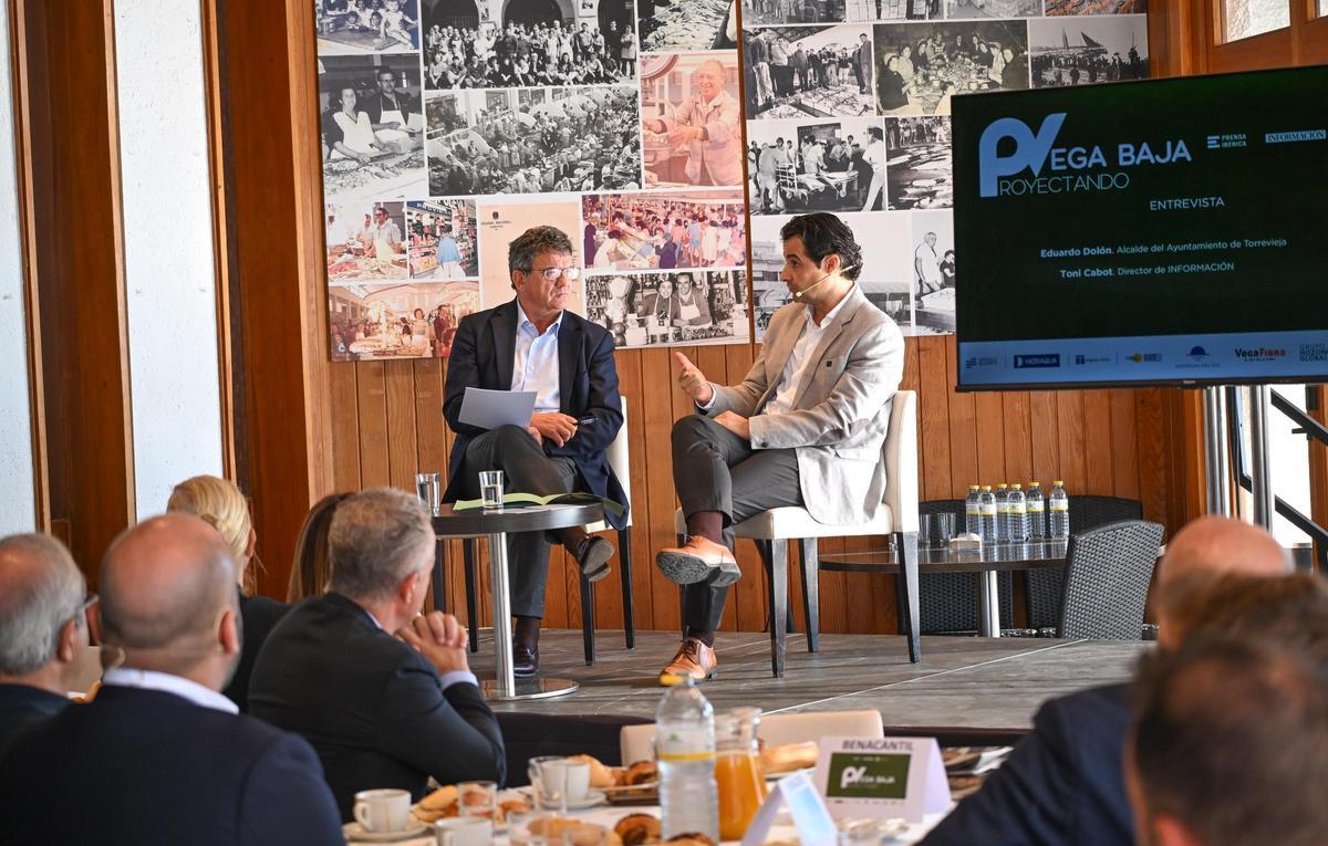 Foro Proyectando Vega Baja en el Club Naútico de Torrevieja