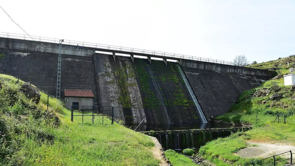 La presa de Villar de Plasencia, clave para el suministro de agua de dos municipios cacereños