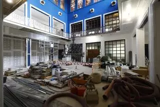 La ‘casa de las empresas’ de Zaragoza vuelve a latir casi un año después del incendio