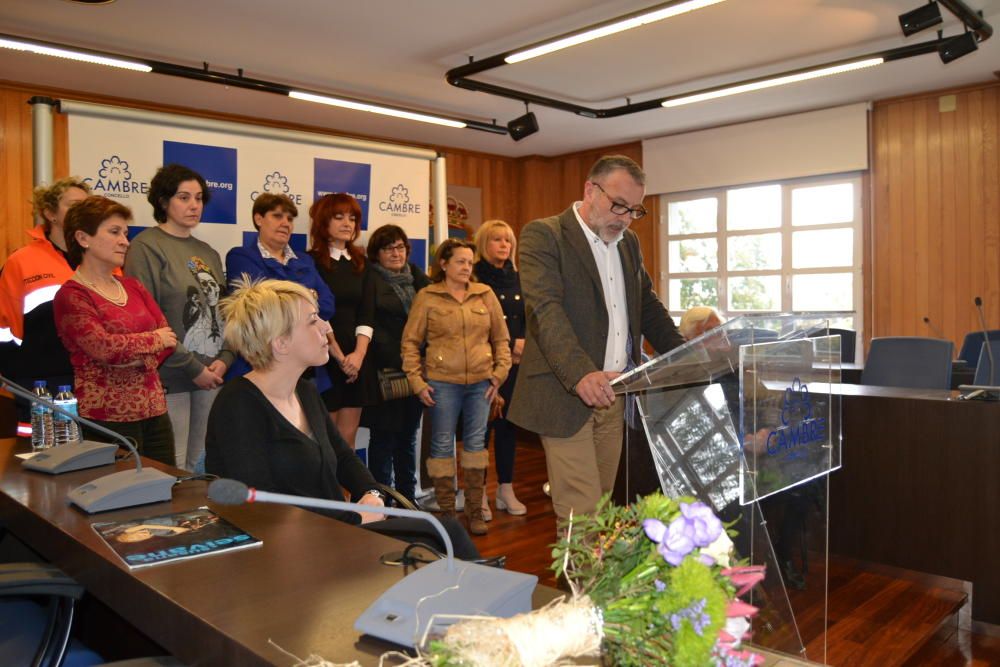 Cambre rinde homenaje a la mujer en su día