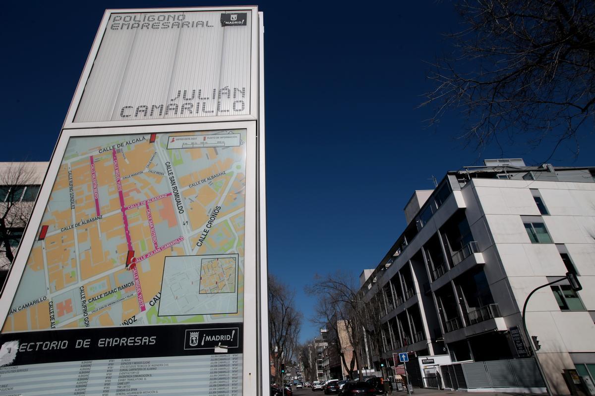 La calle Julián Camarillo del barrio madrileño de Simancas concentra varios edificios de oficinas de reciente creación