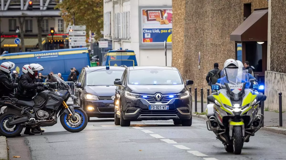 La justicia francesa pone en libertad condicional a Sarkozy tras 20 días en prisión