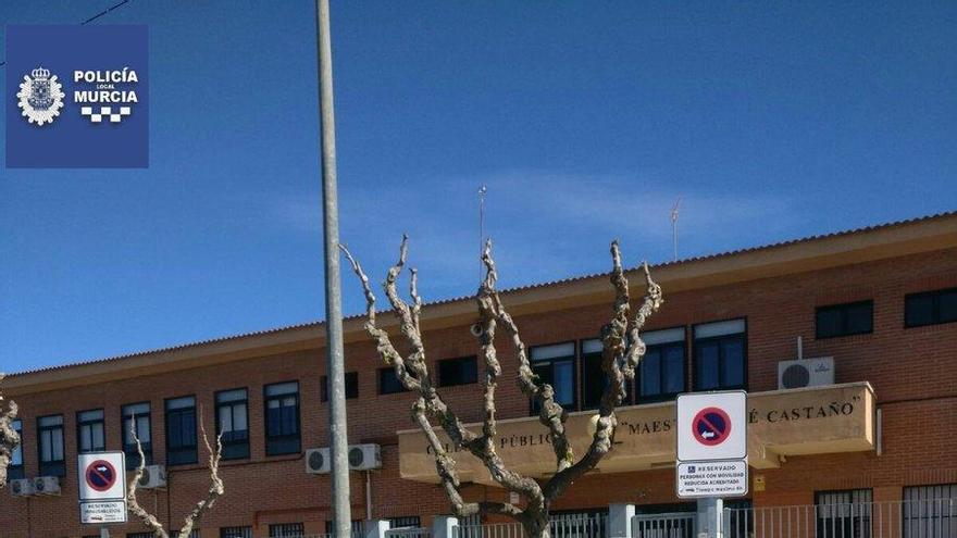 Pillado con el coche en zona de minusválidos y usando la tarjeta de un fallecido